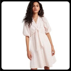 Anthropologie | Maeve Triangle Print Puff Sleeve Dress. Never been wore.